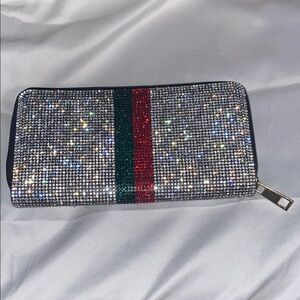 Zip around wallet BEAUTIFUL CLEAR RHINESTONES sparkling wallet